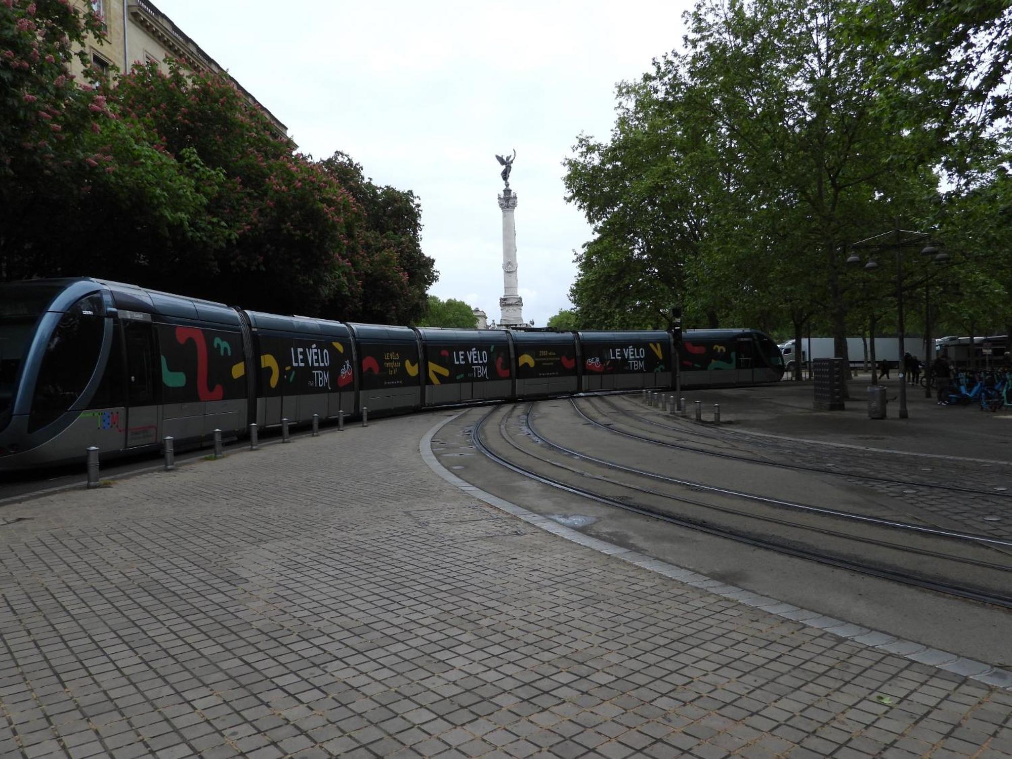 B&B Le Miroir Aux Fees Bordeaux Zewnętrze zdjęcie